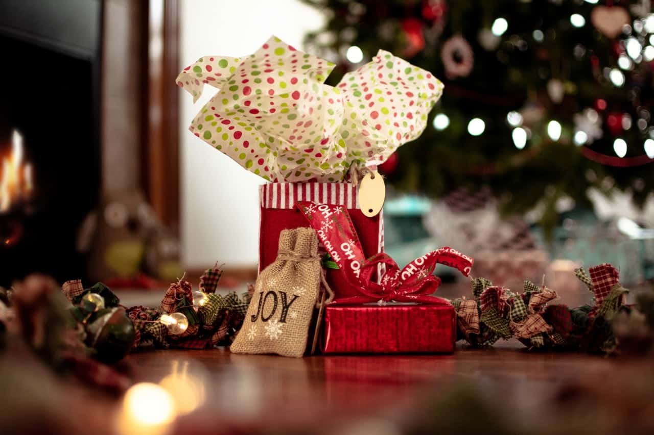 Passive-Aggressive Christmas Gift Stories facts