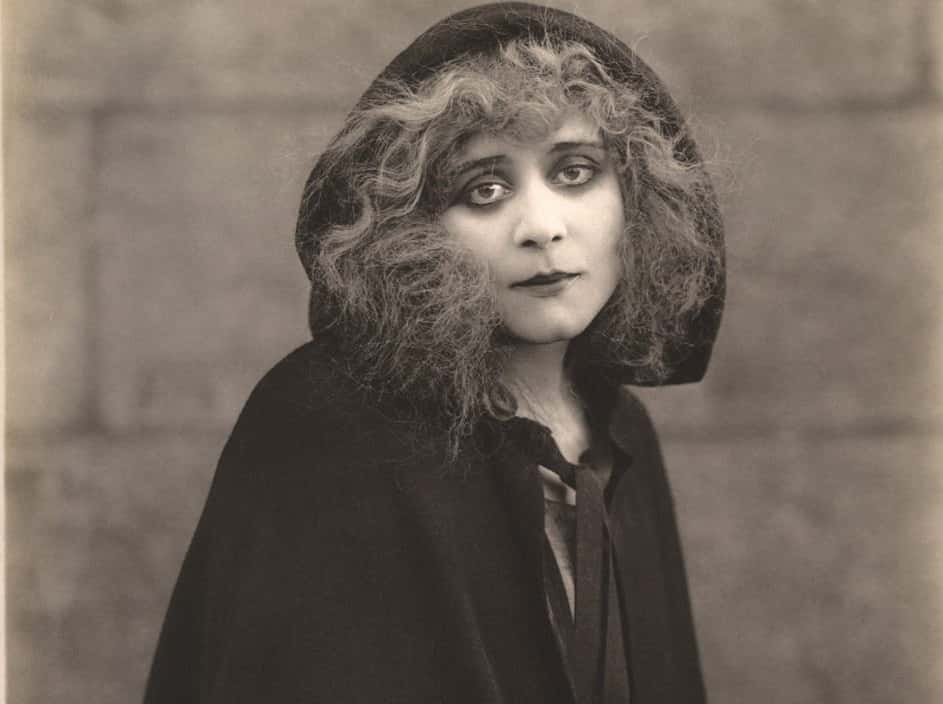 Theda Bara in black