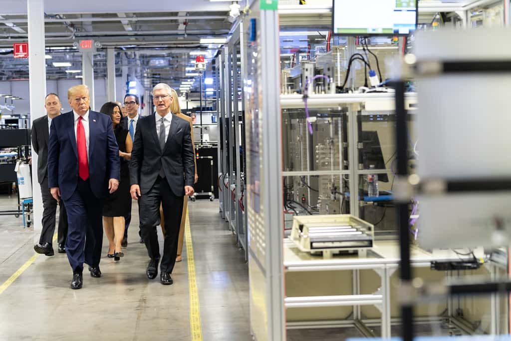 President Trump Tours the Apple Manufacturing Plant
