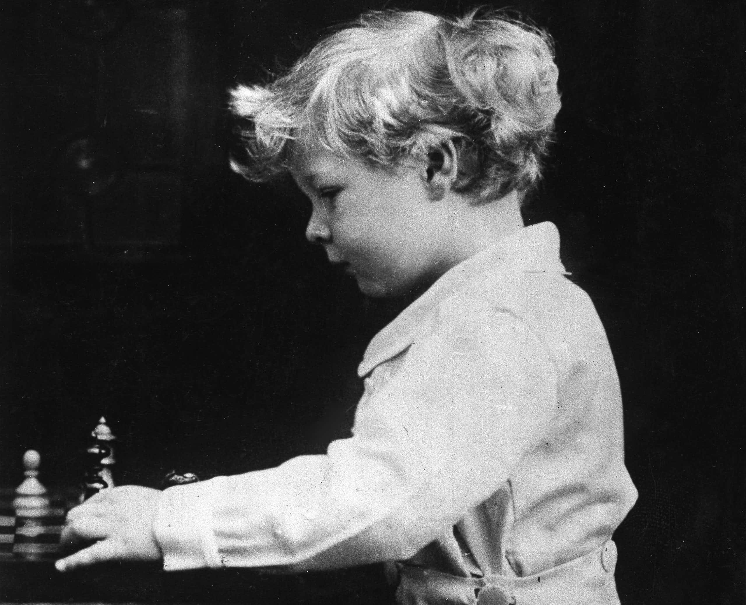 Helen of Greece and Denmark facts