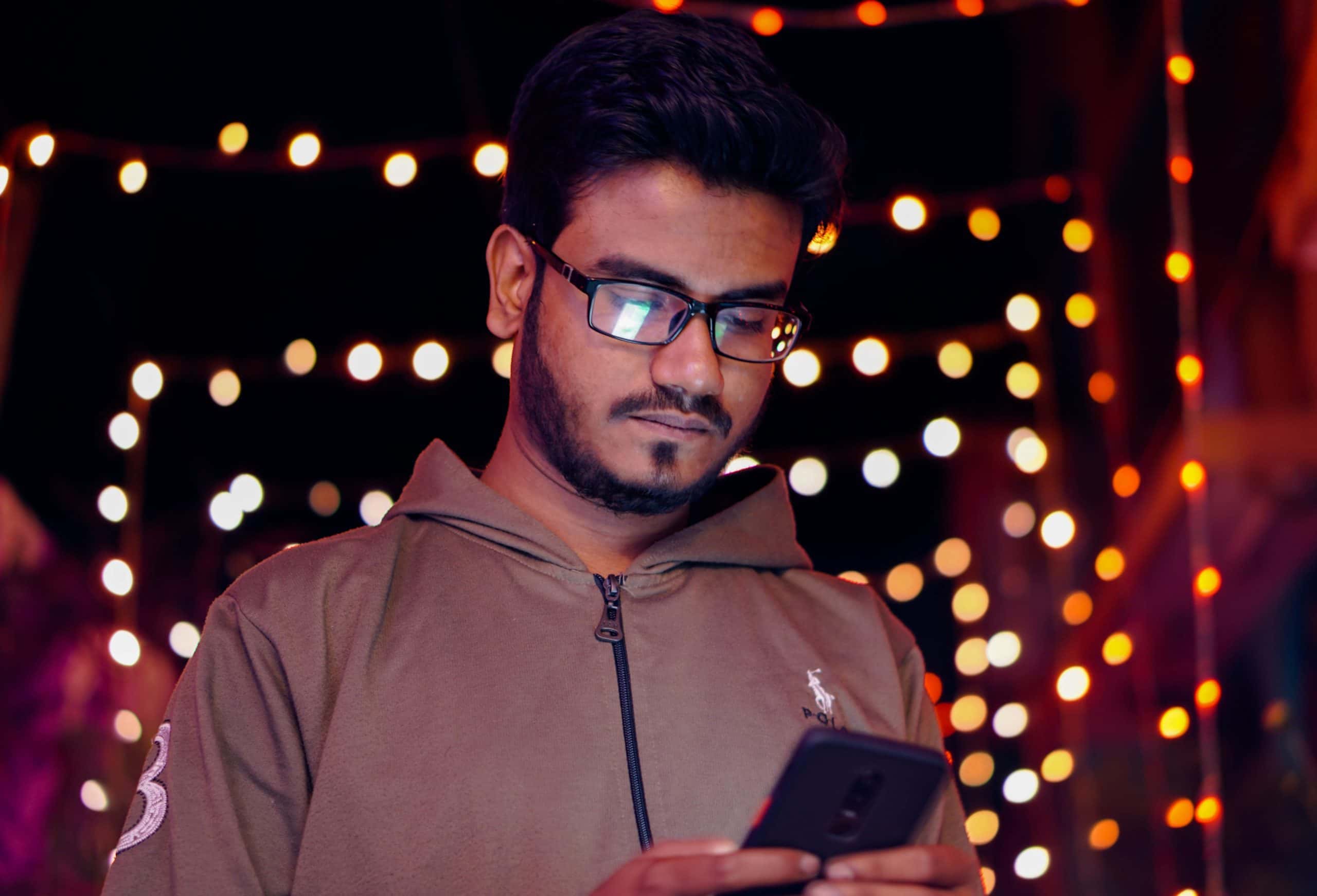 Unforgettable Strangers Facts