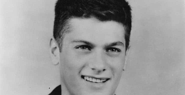 Volatile Facts About Tony Curtis, Hollywood’s Dark Heartthrob - Factinate