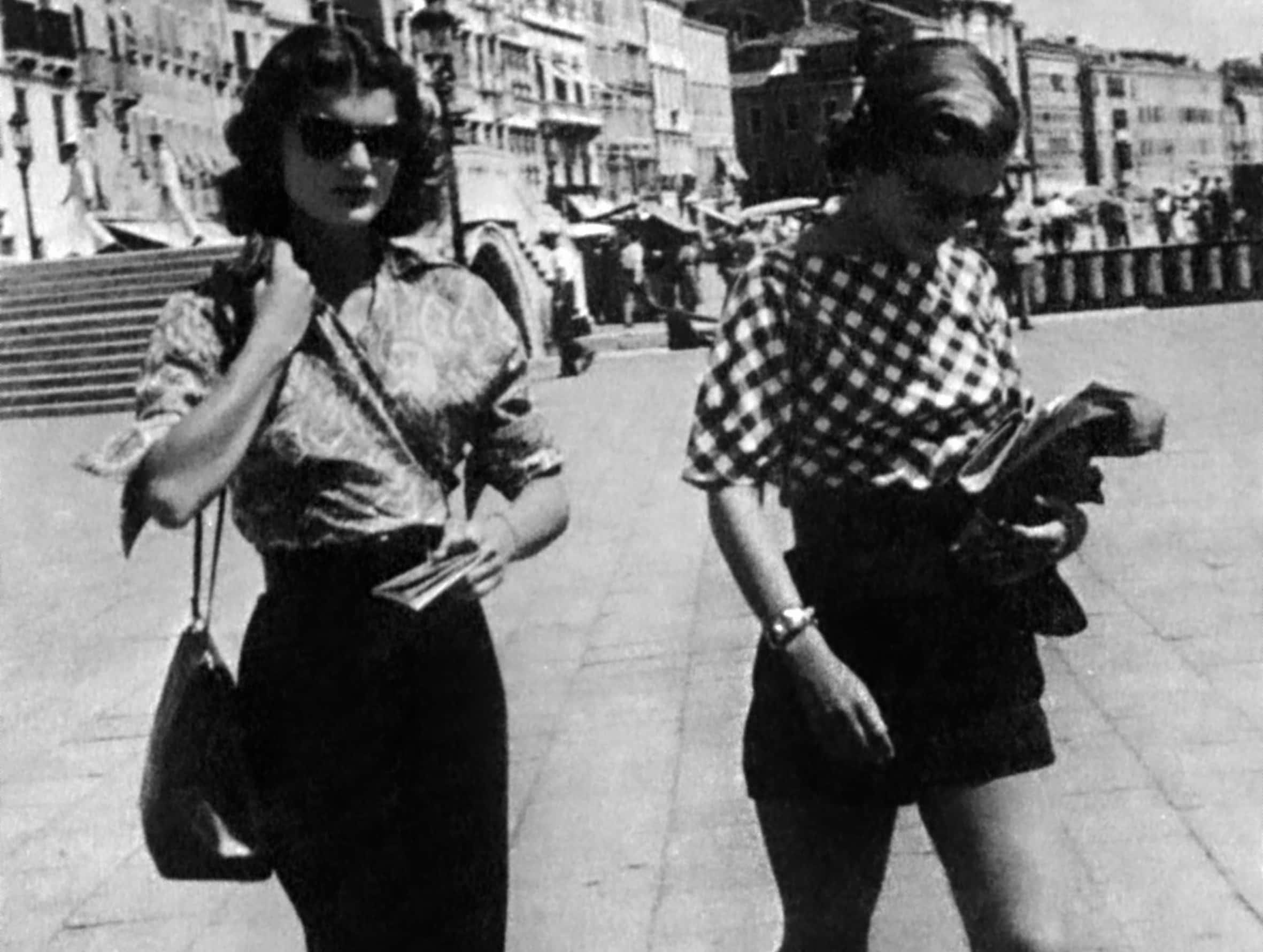 Lee Radziwill Was An American Princess—With A Tragic End