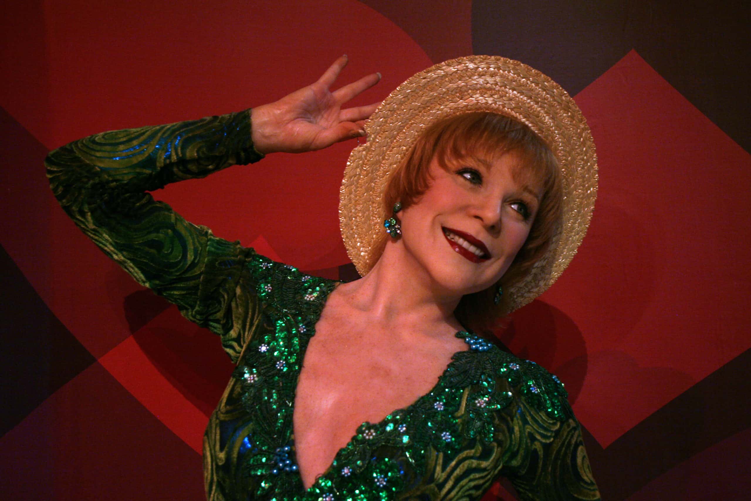 Shirley MacLaine Facts