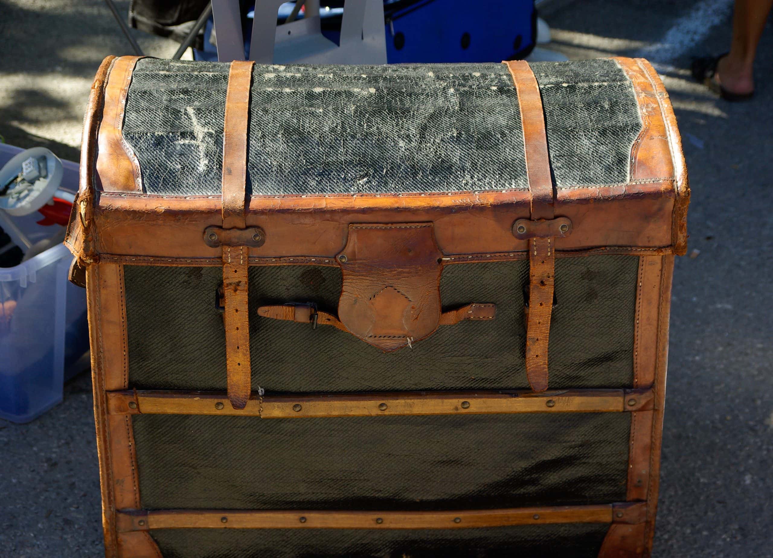 Dead Have Their Secrets facts