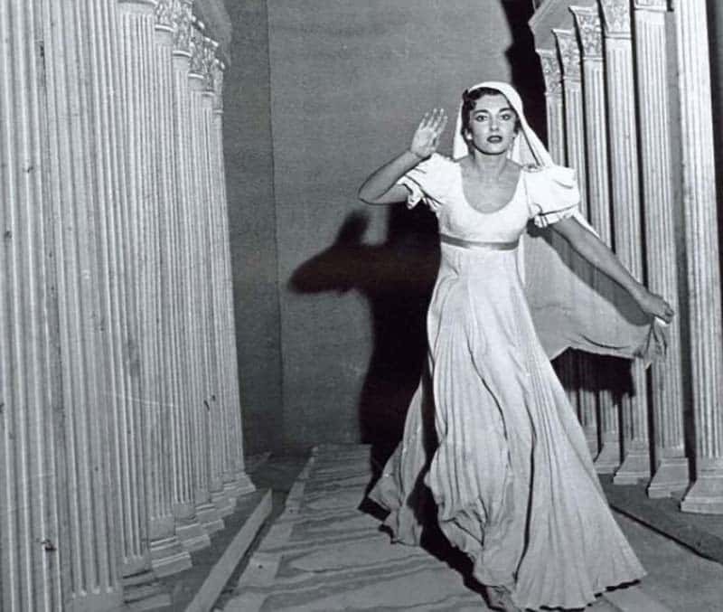 Maria Callas as Giulia in the Opera 