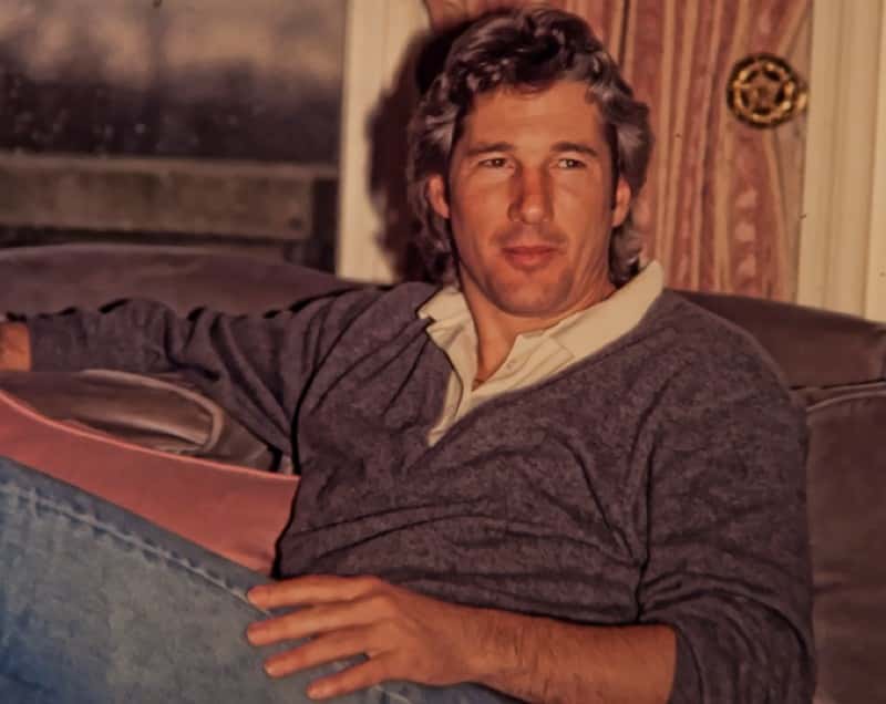 Portrait Photo of Richard Gere in brown shirt and blue jeans