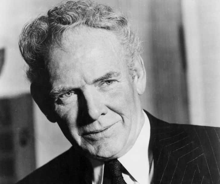 Jennifer Jones Facts