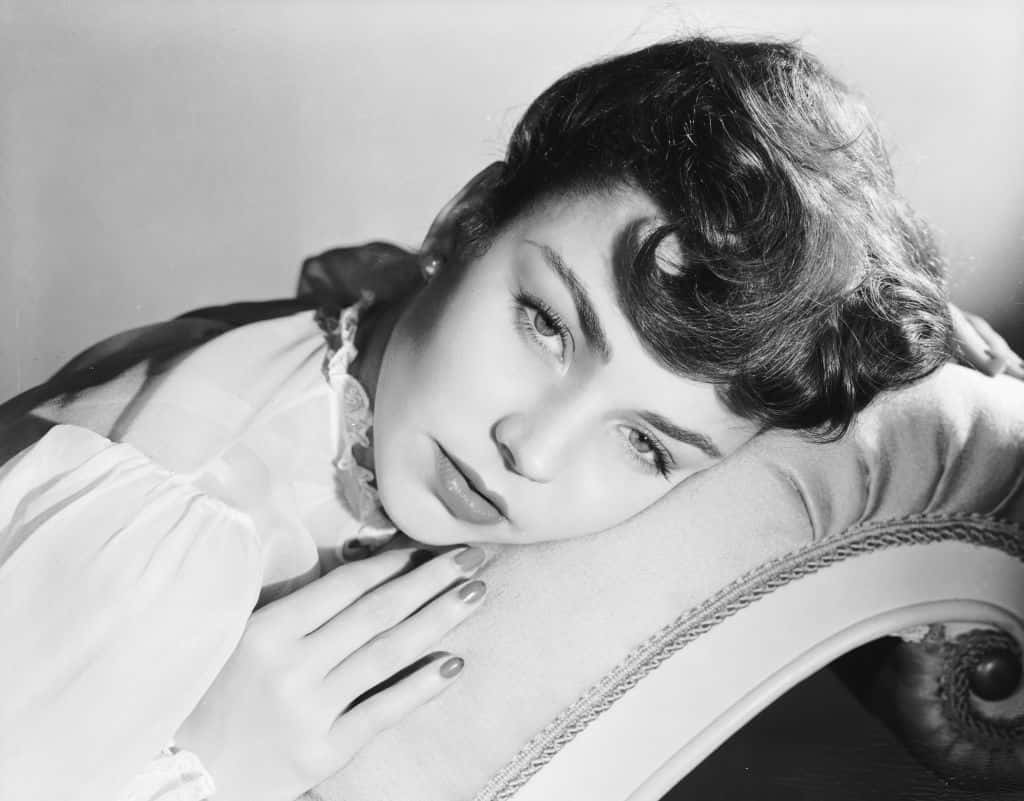 Jennifer Jones Facts