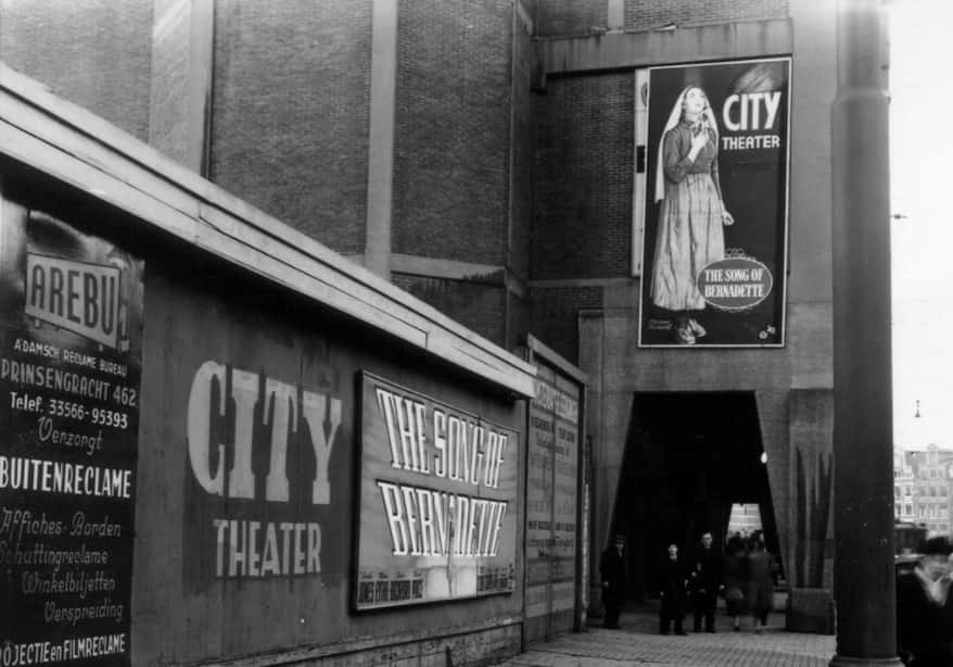 Jennifer Jones Facts