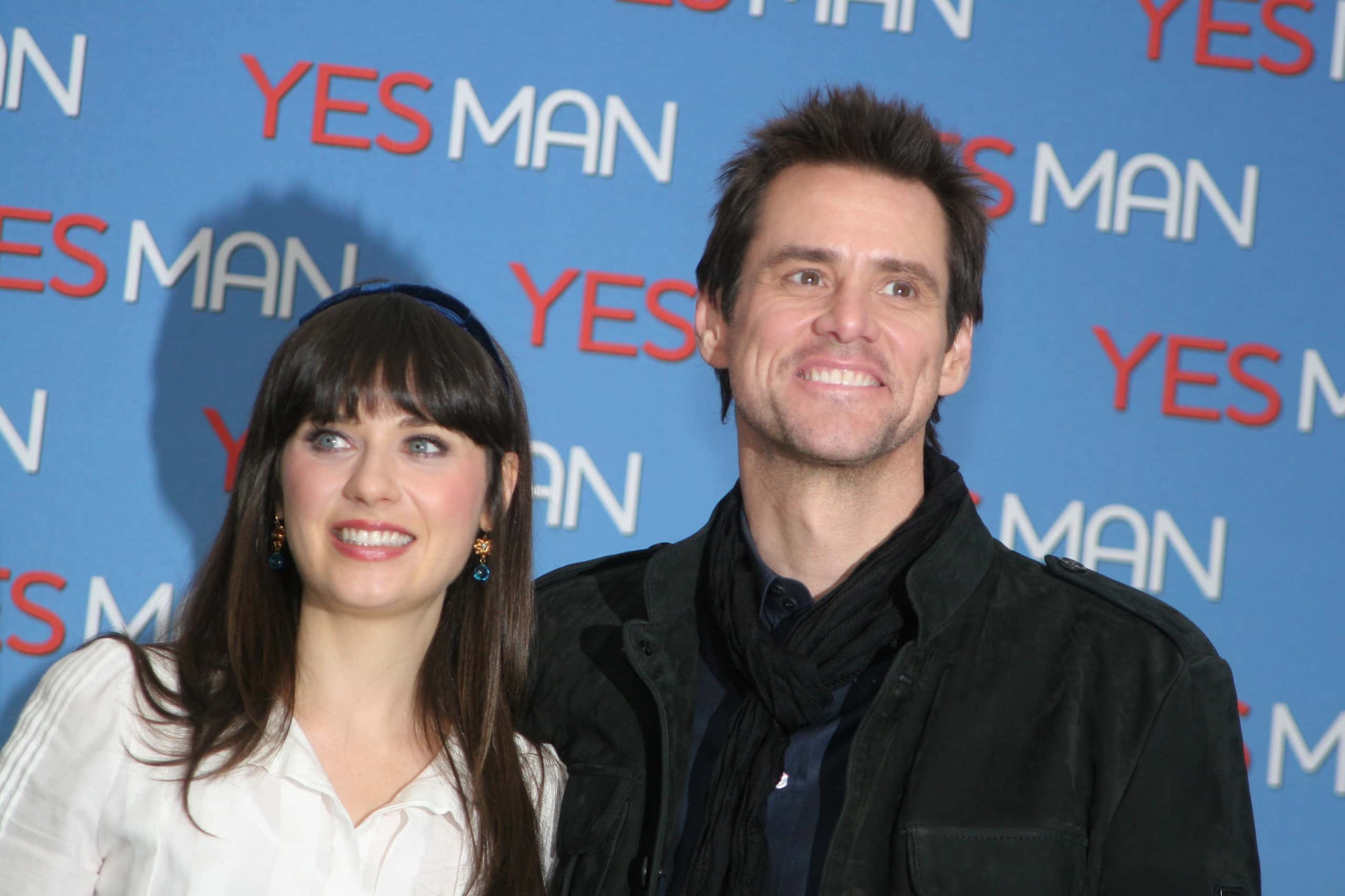 Actress Zooey Deschanel and actor Jim Carrey