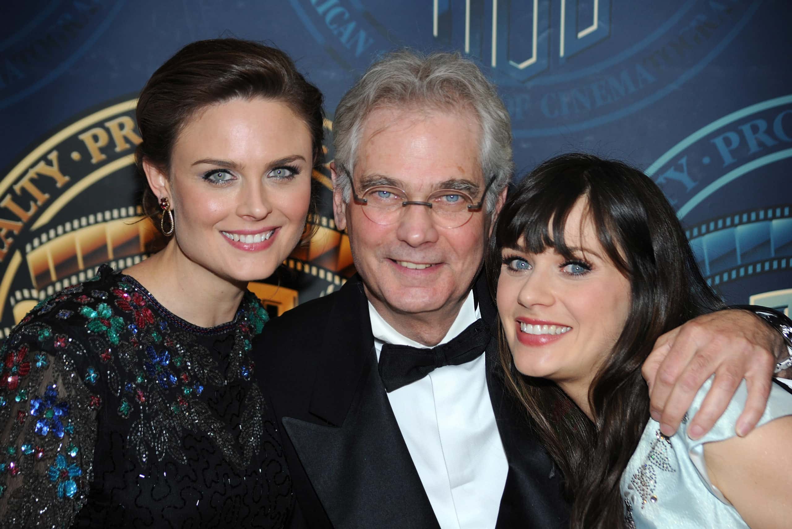 Cinematographer Caleb Deschanel (center) poses with his daughters Emily Deschanel (left) and Zooey Deschanel