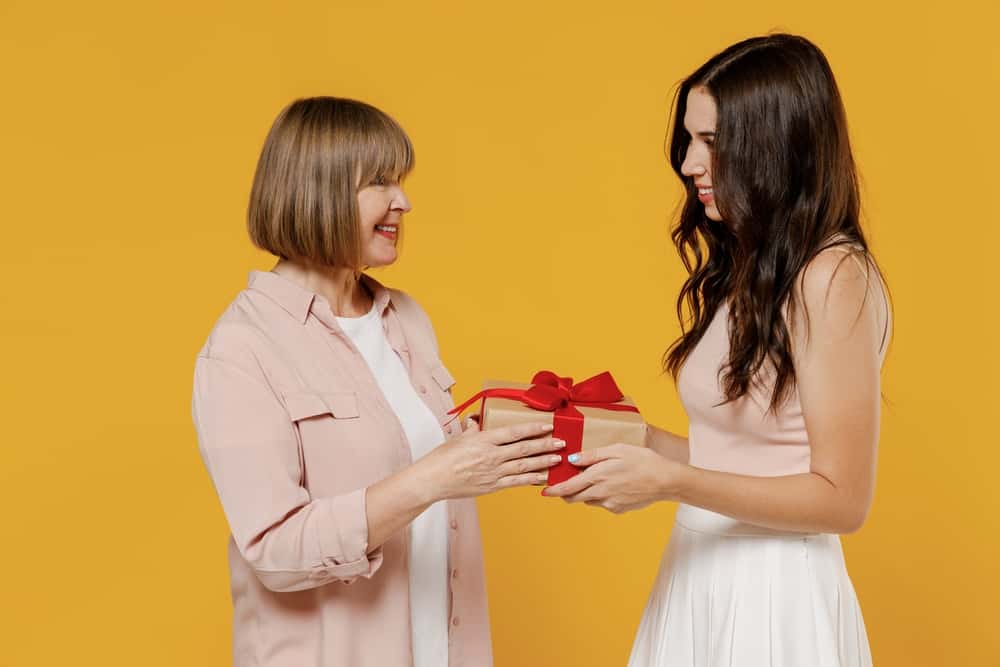 Bad Christmas gifts facts