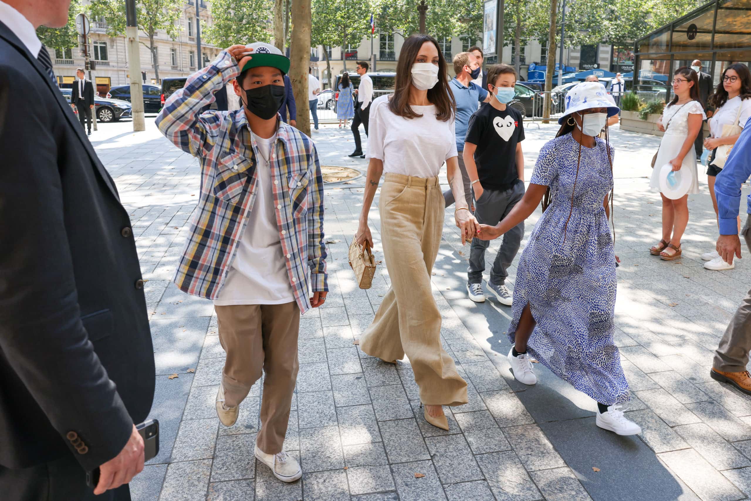 Angelina Jolie's Feud With Her Dad facts