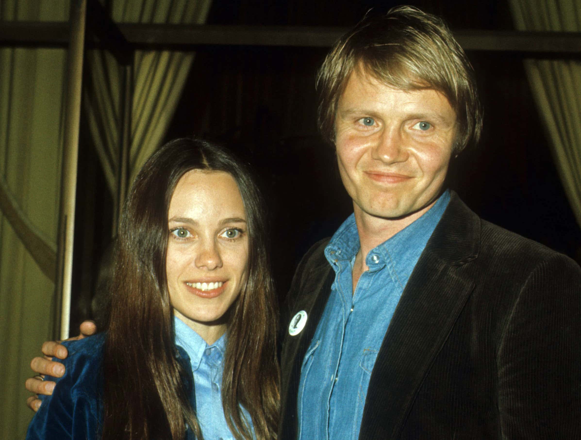 Angelina Jolie's Feud With Her Dad facts