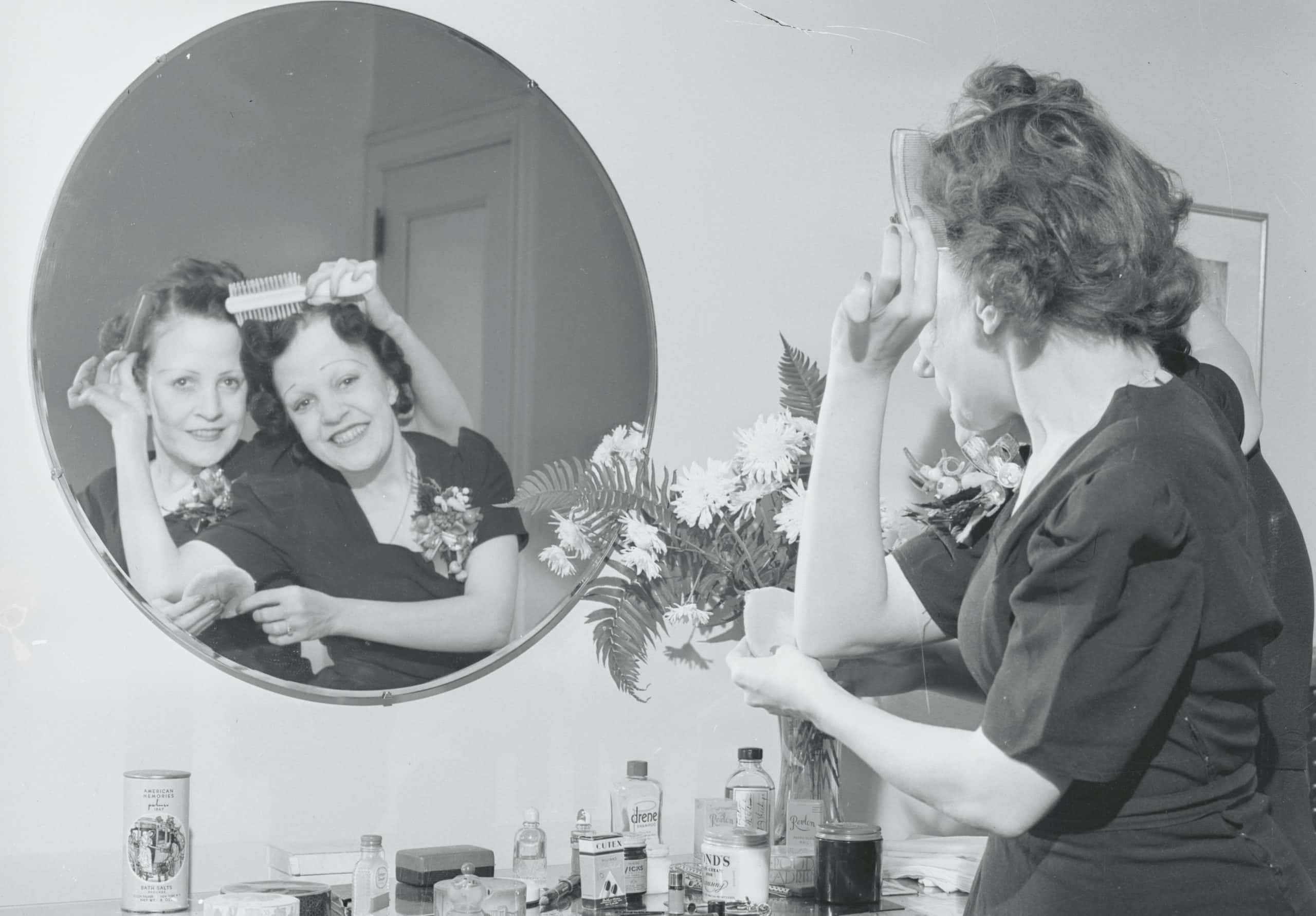 Daisy and Violet Hilton facts