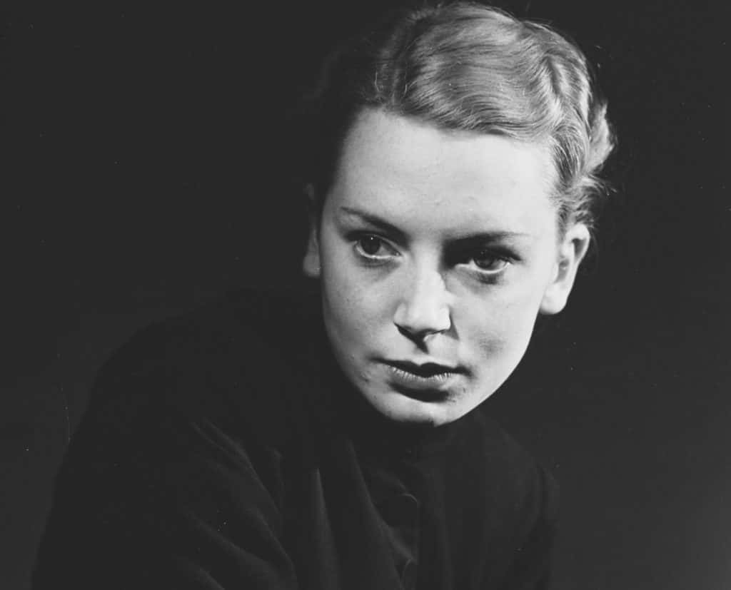 Two-Faced Facts About Deborah Kerr, The Good Girl With A Wild Side