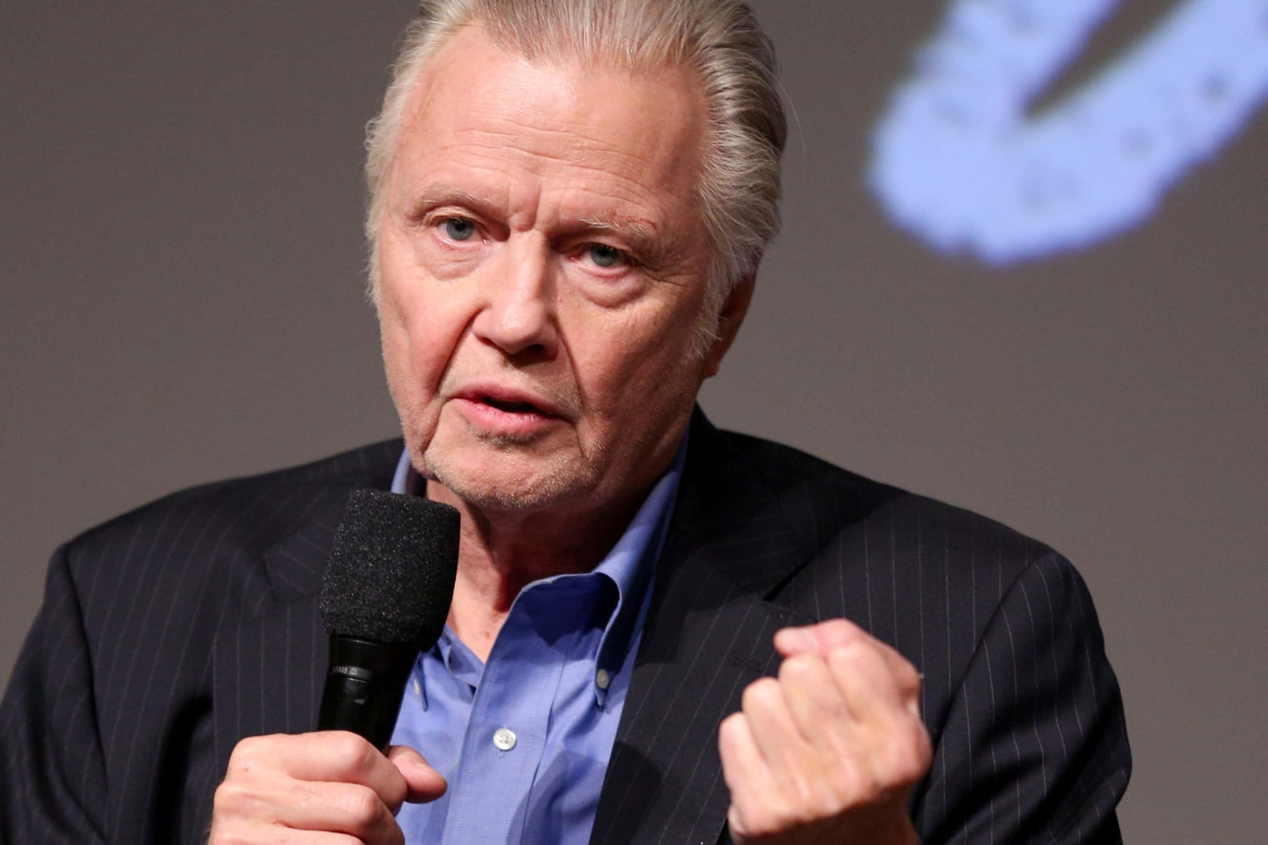 Angelina Jolie's Feud With Her Dad facts