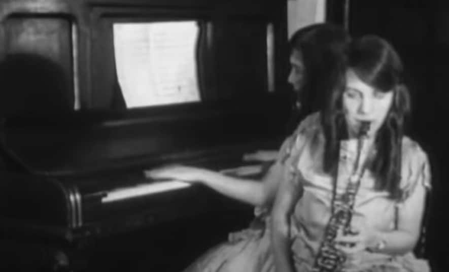 Daisy and Violet Hilton facts