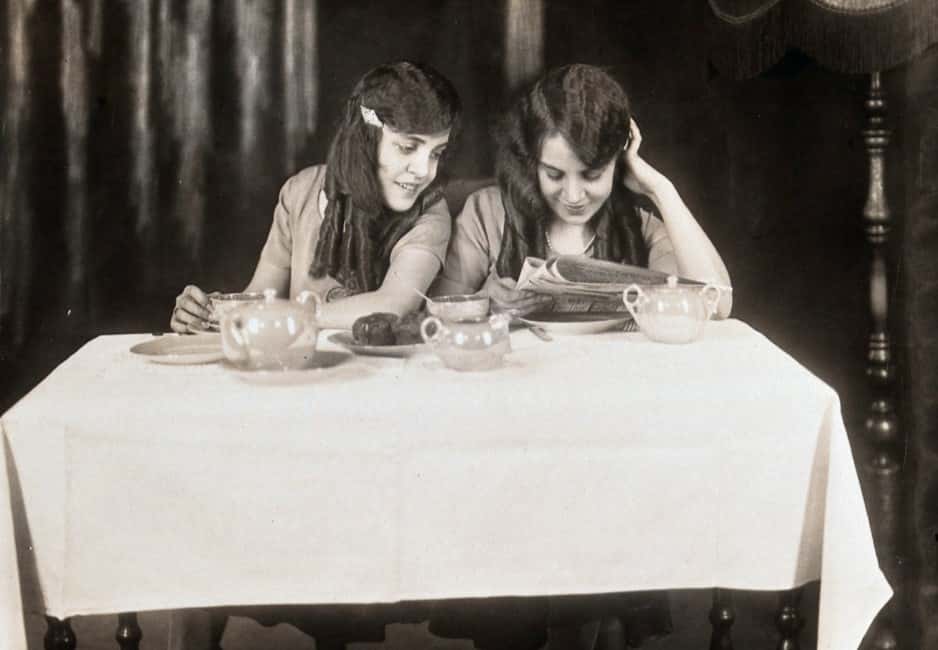 Daisy and Violet Hilton facts