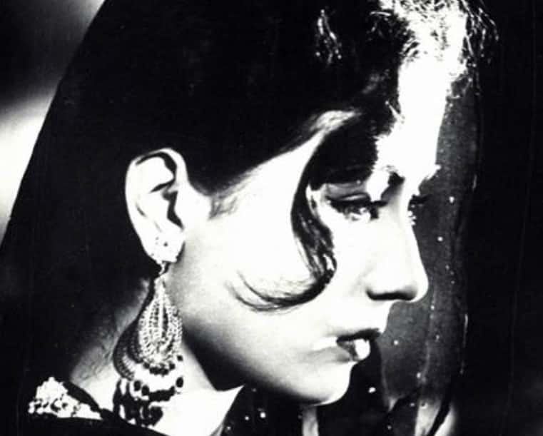 Meena Kumari Facts