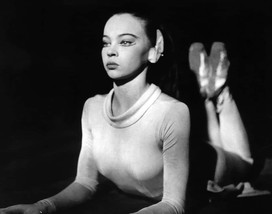 Leslie Caron facts