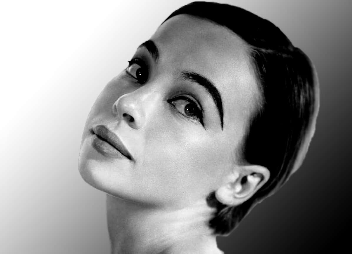 Leslie Caron facts
