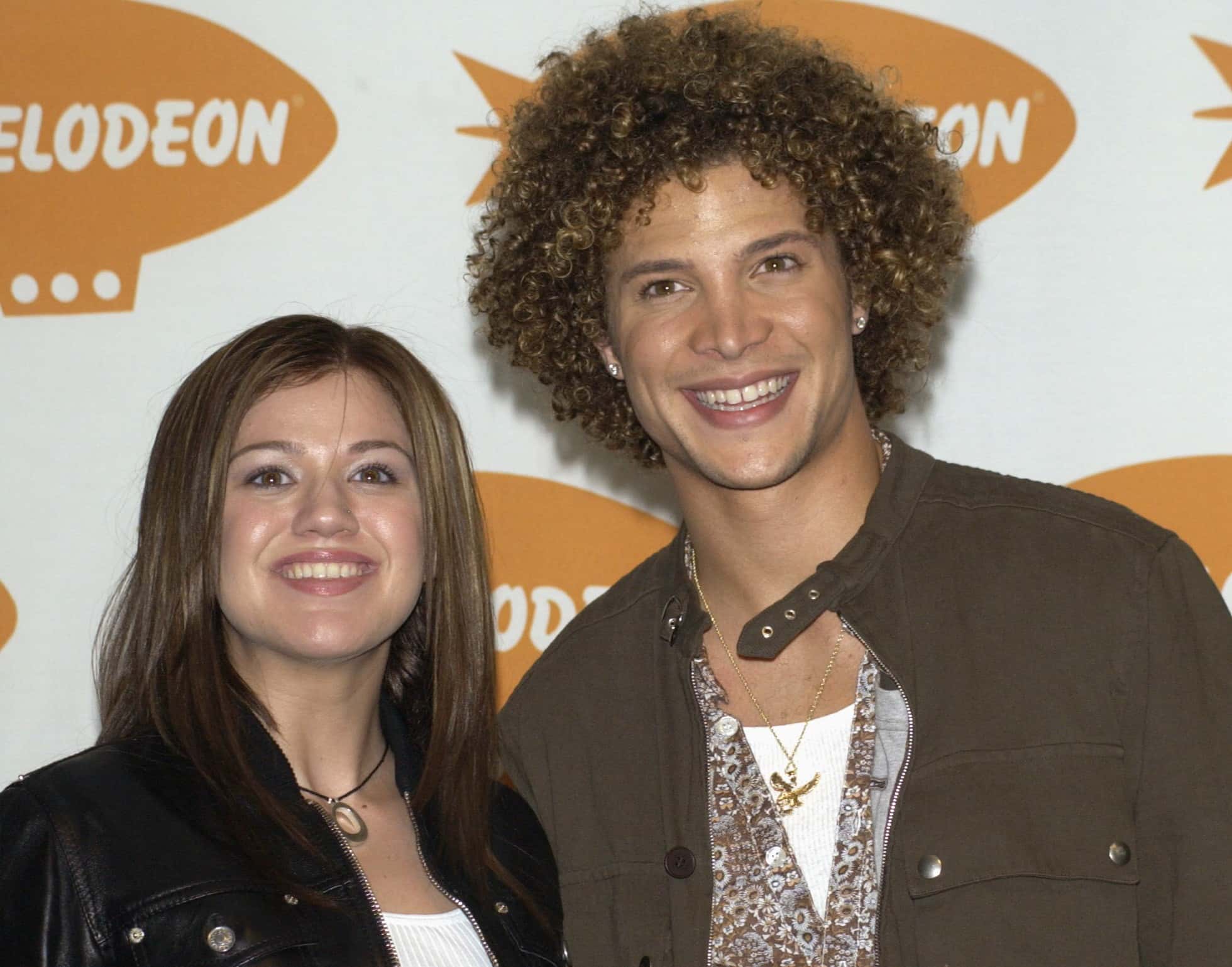 Kelly Clarkson Facts