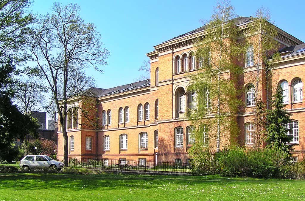 Princess Viktoria of Prussia facts