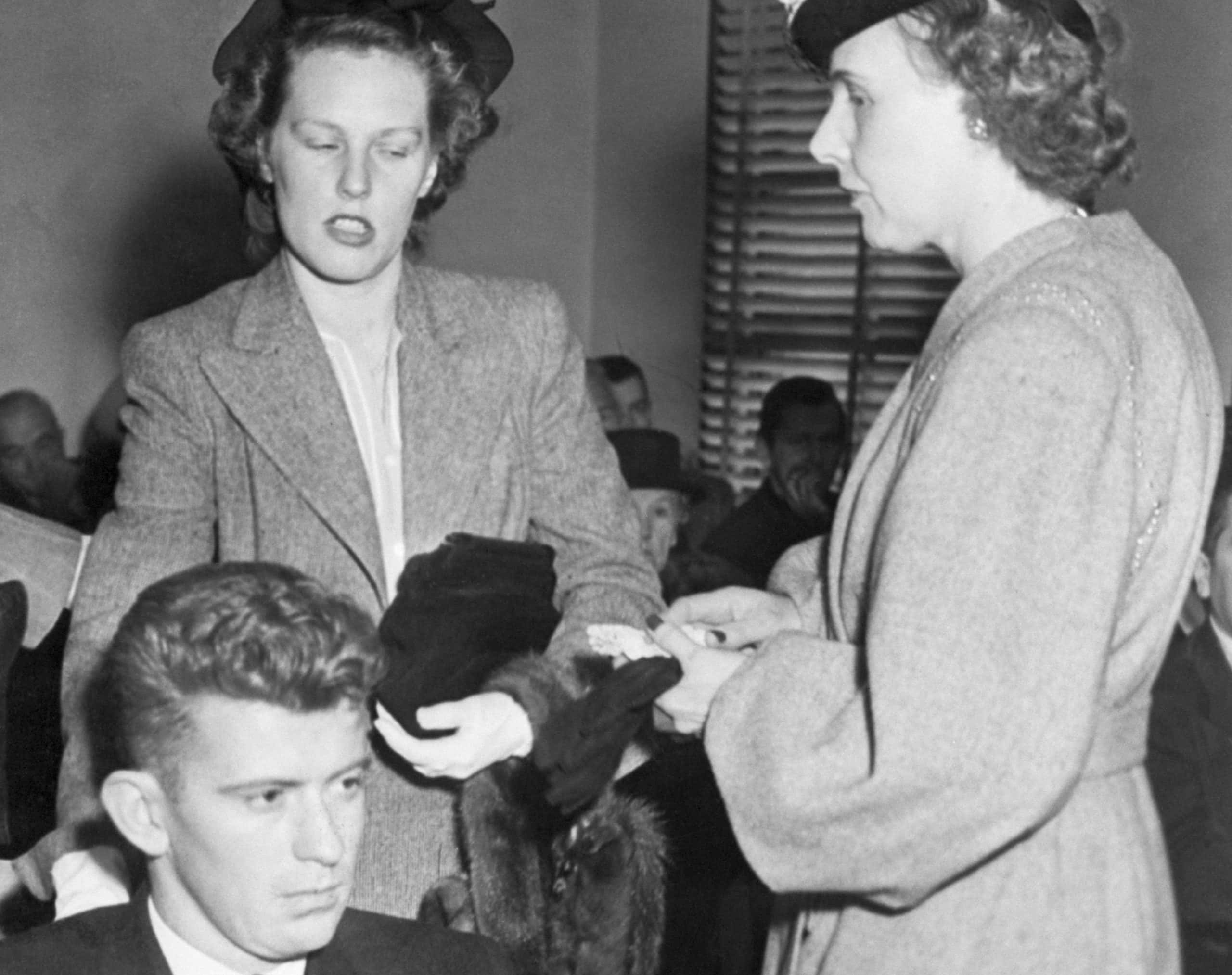 Elizabeth Short's mother and sister 