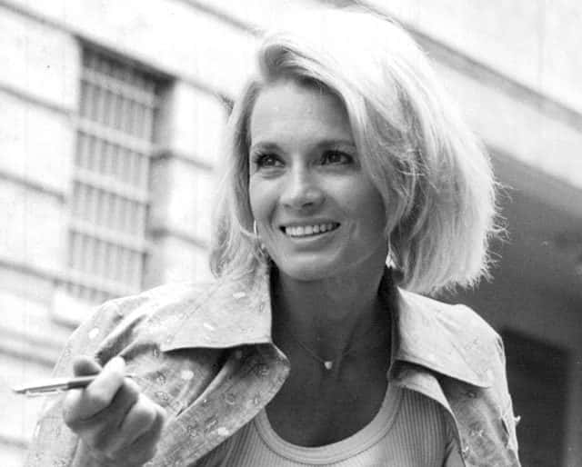 Angie Dickinson Facts