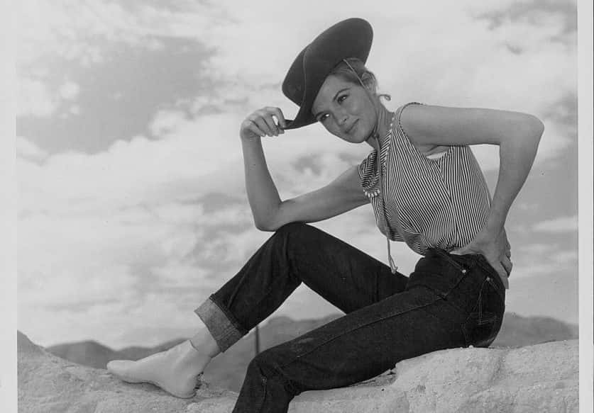 Angie Dickinson Facts