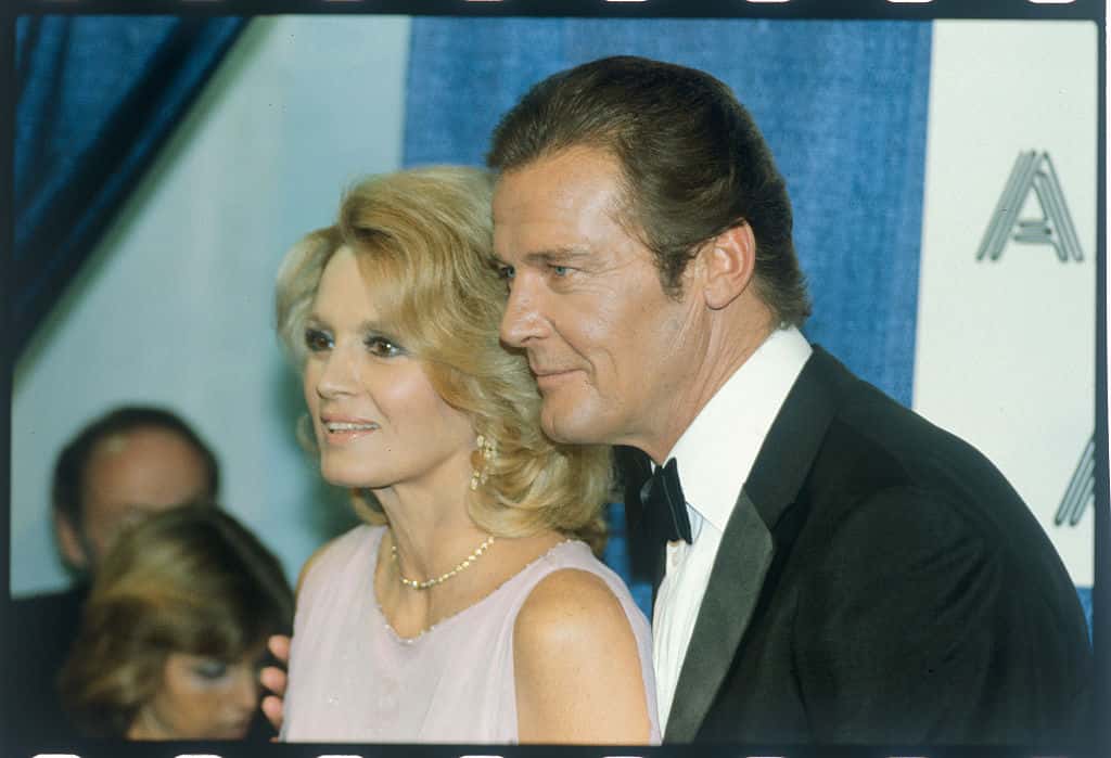 Angie Dickinson Facts