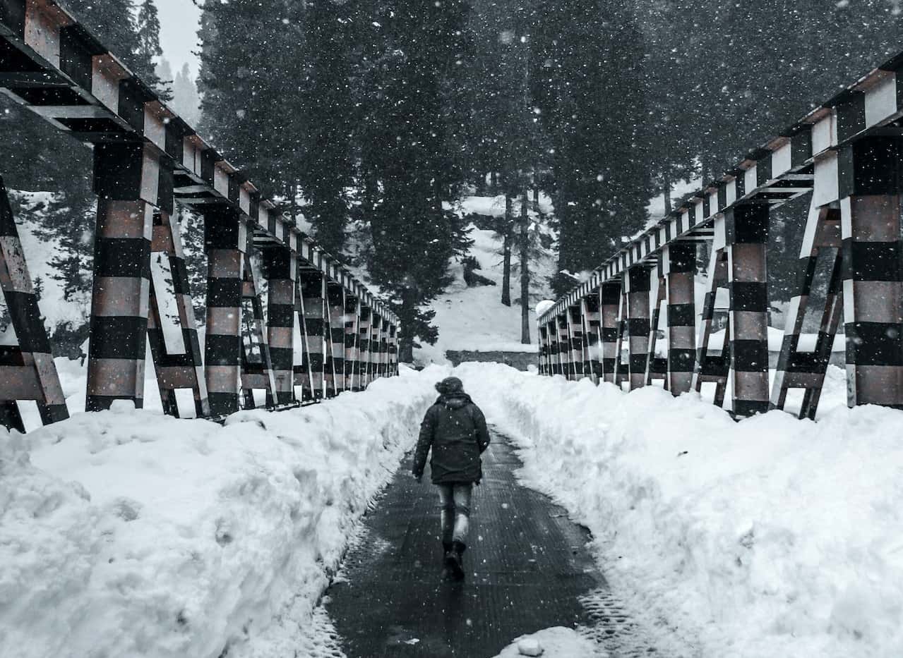 Chilling Night Shift Encounters