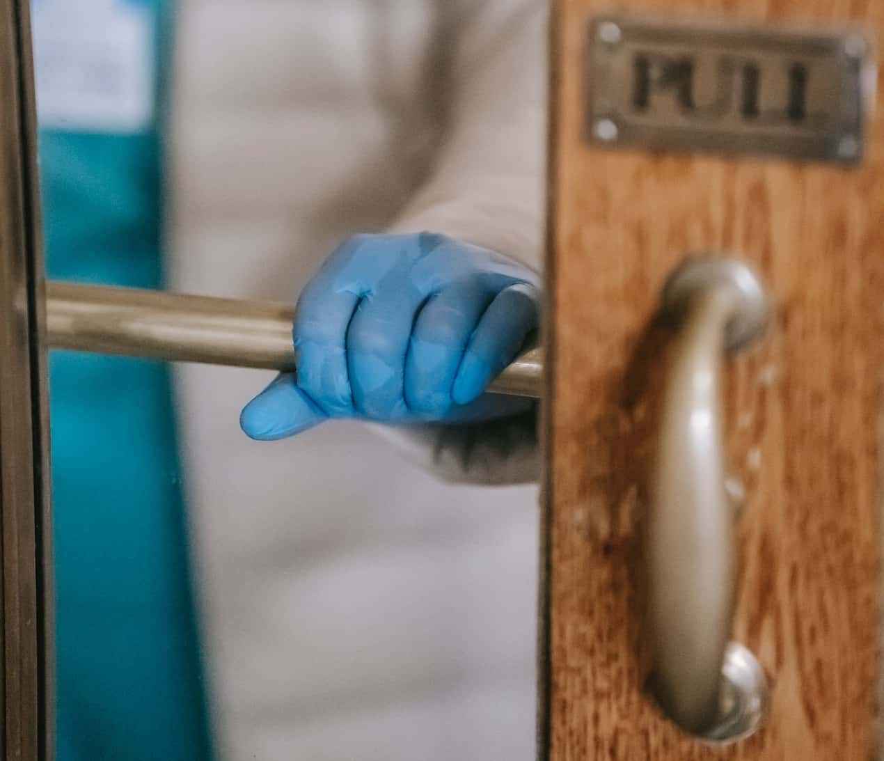 Chilling Night Shift Encounters