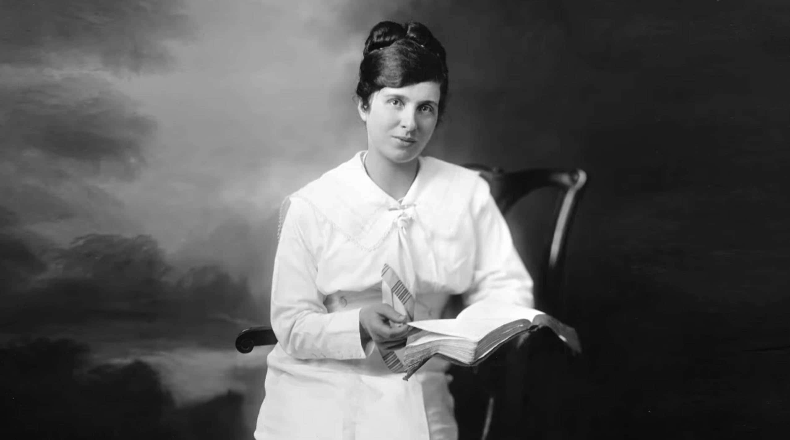 Aimee Semple McPherson Facts