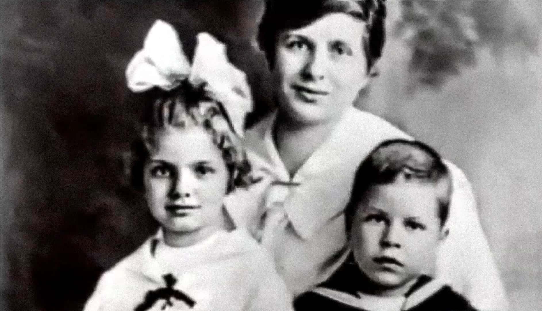 Aimee Semple McPherson Facts