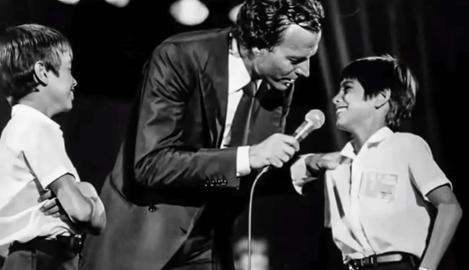 Julio Iglesias Facts