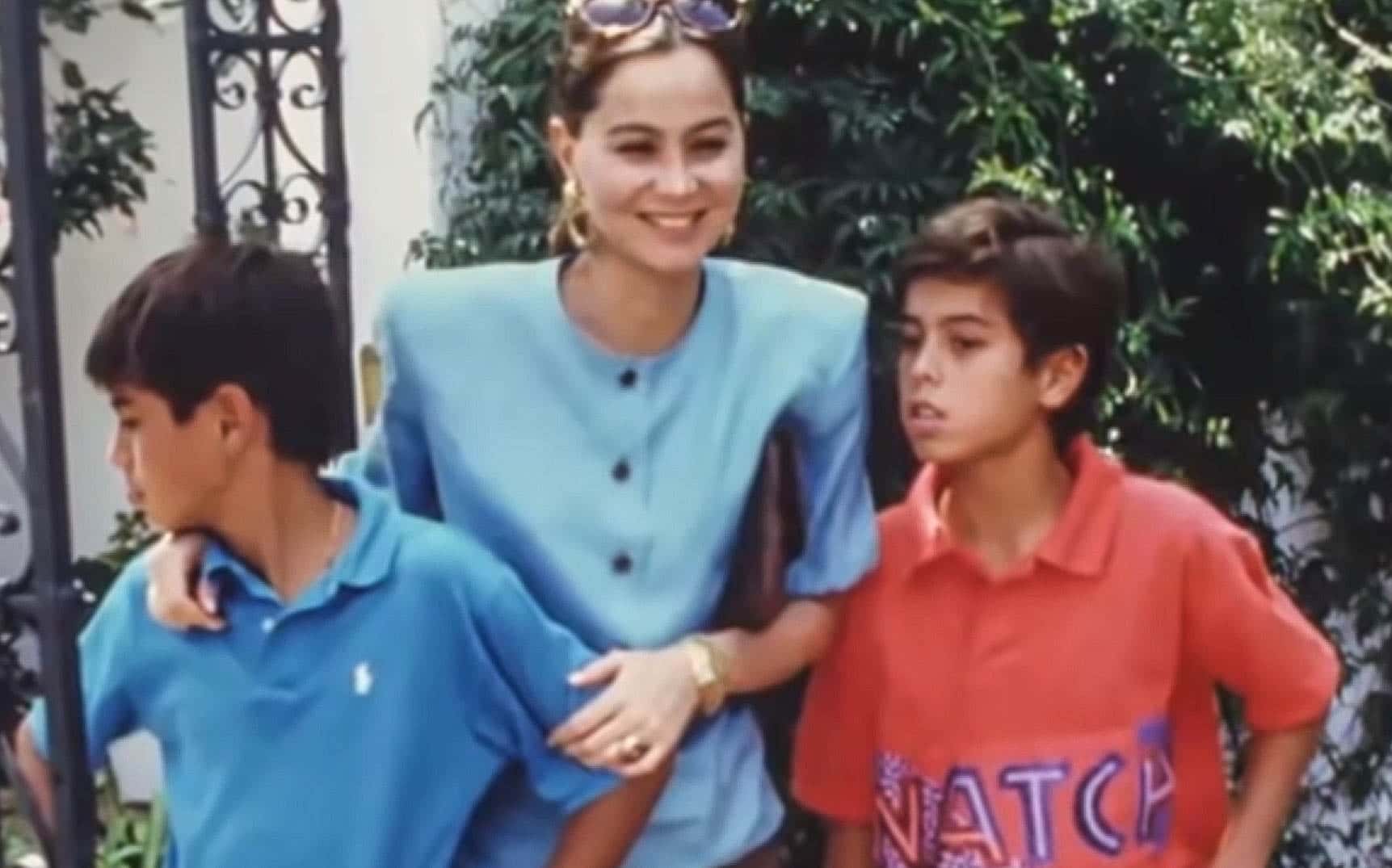 Julio Iglesias Facts