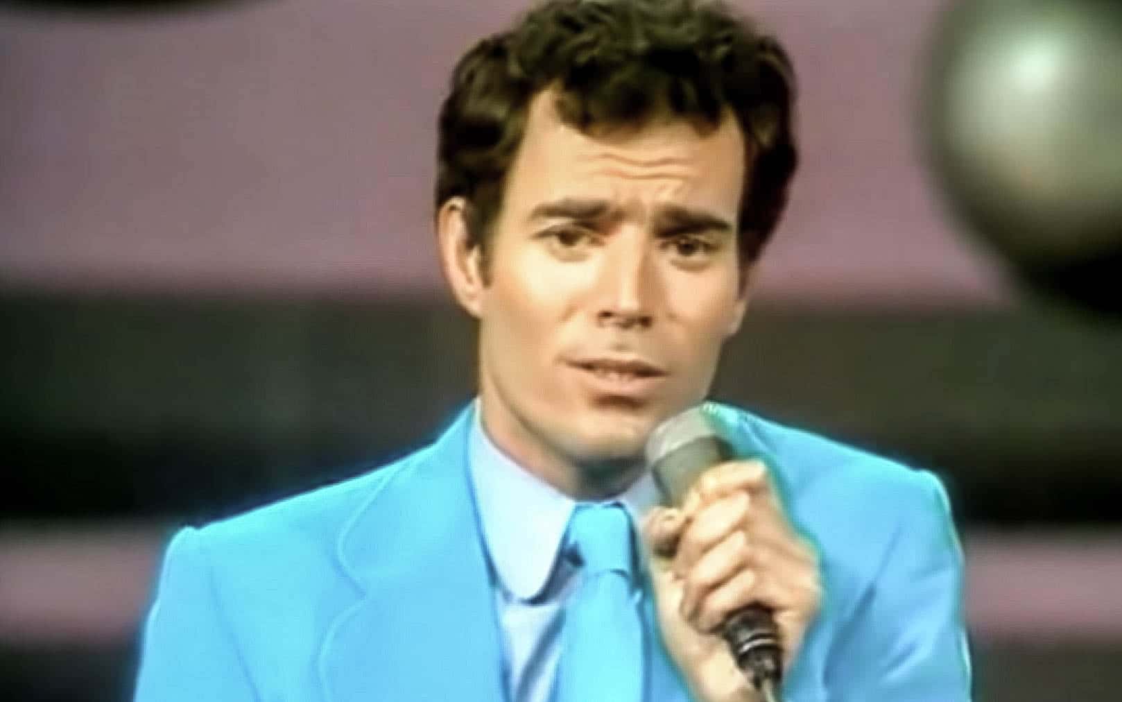 Julio Iglesias Facts