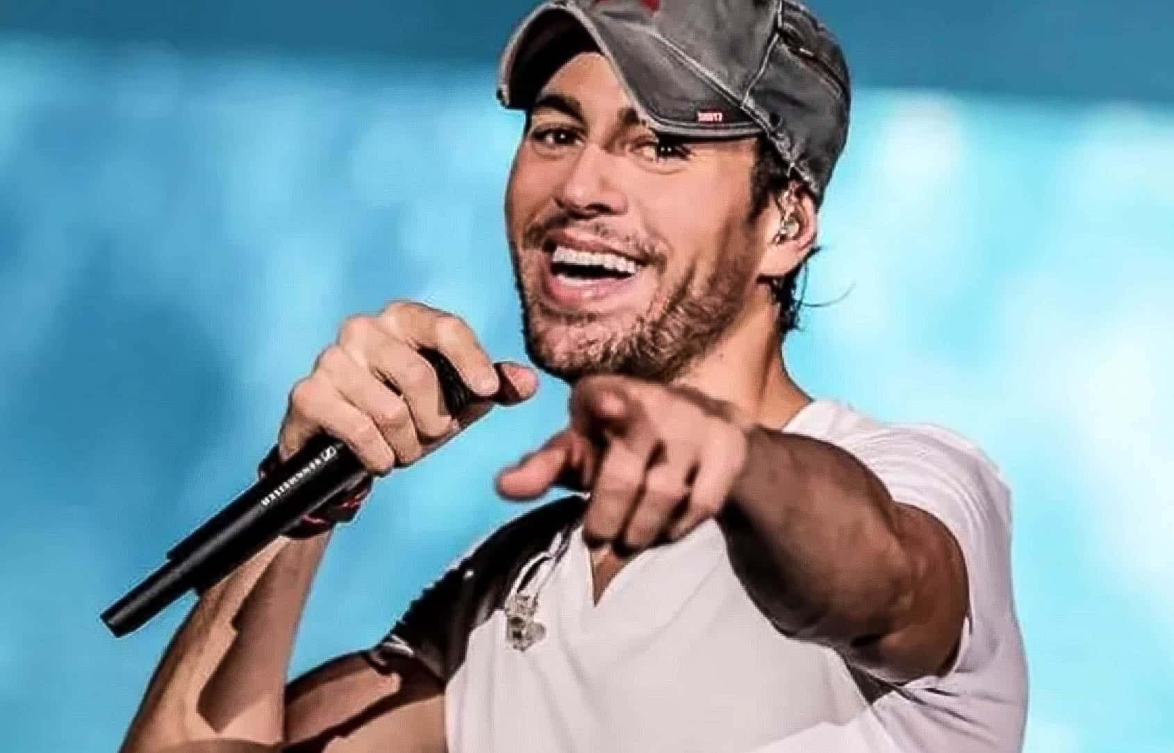 Julio Iglesias Facts