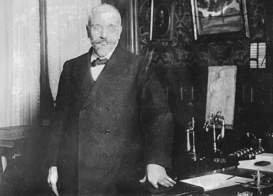 Alexander Of Greece facts