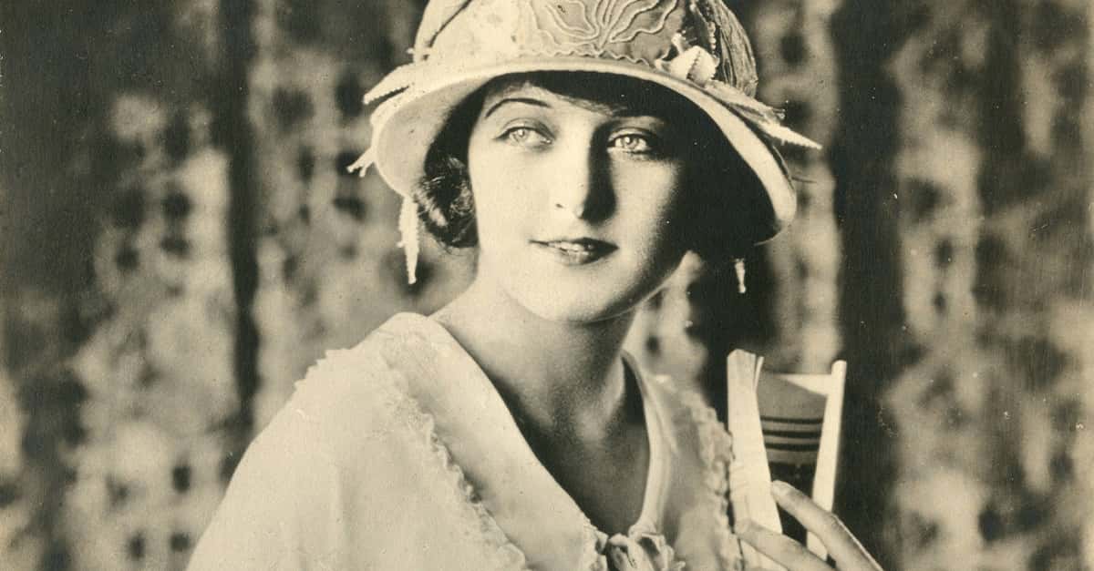 This Silent Film Star Met A Fiery End