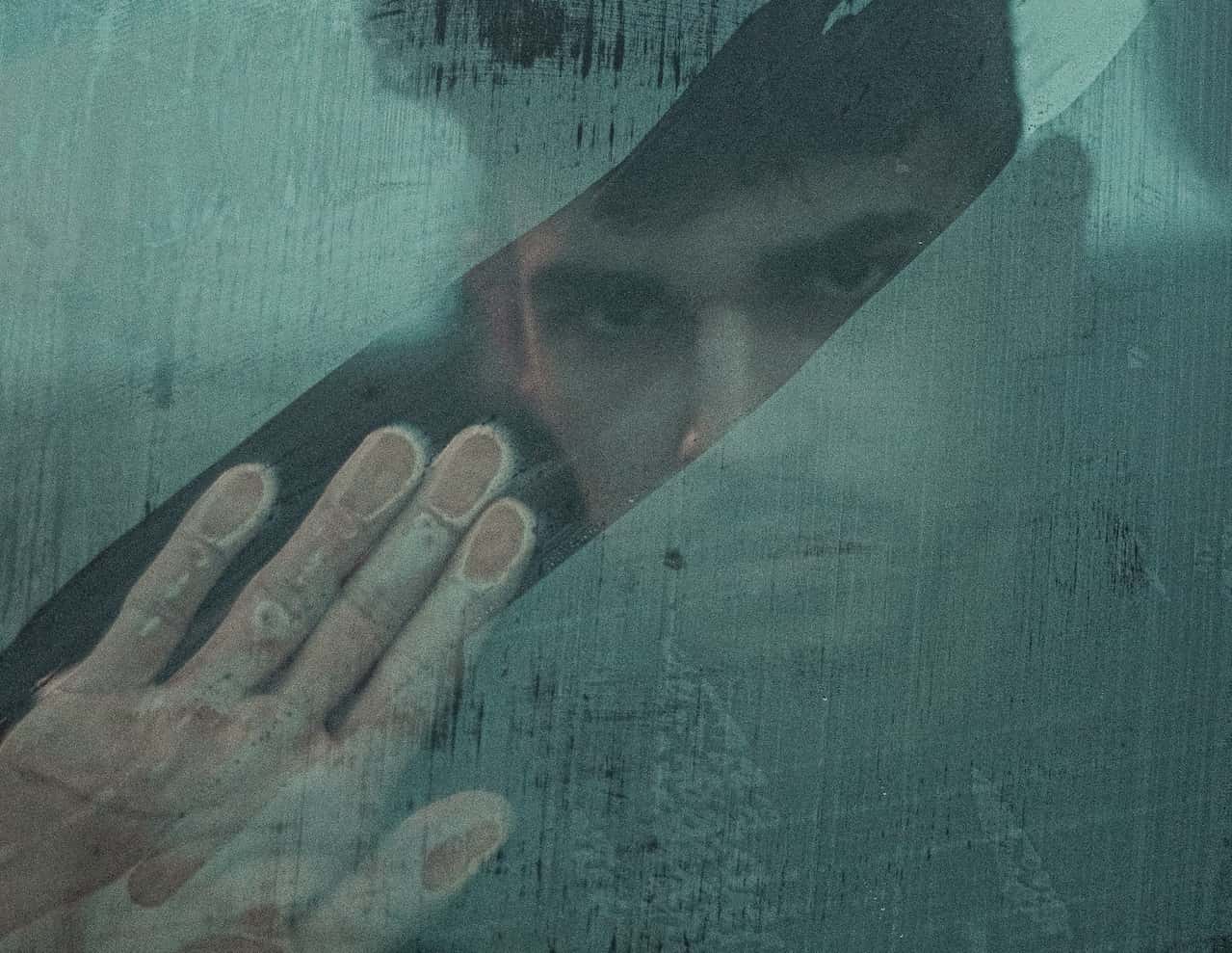 These First Date Red Flags Will Have You Swiping Left