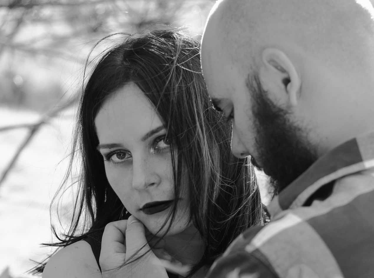 These First Date Red Flags Will Have You Swiping Left