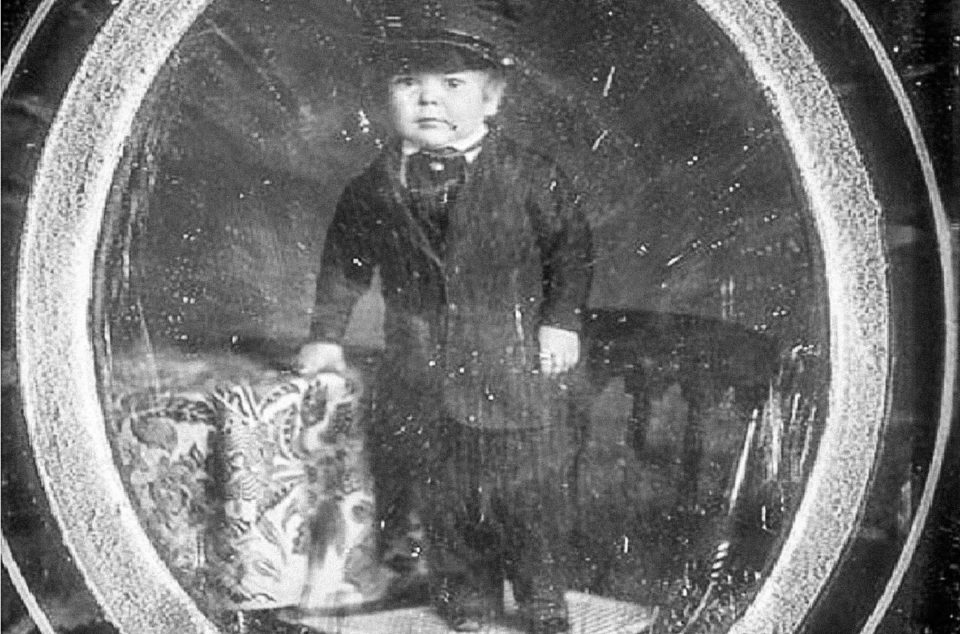 Larger-Than-Life Facts About Charles Stratton, General Tom Thumb ...