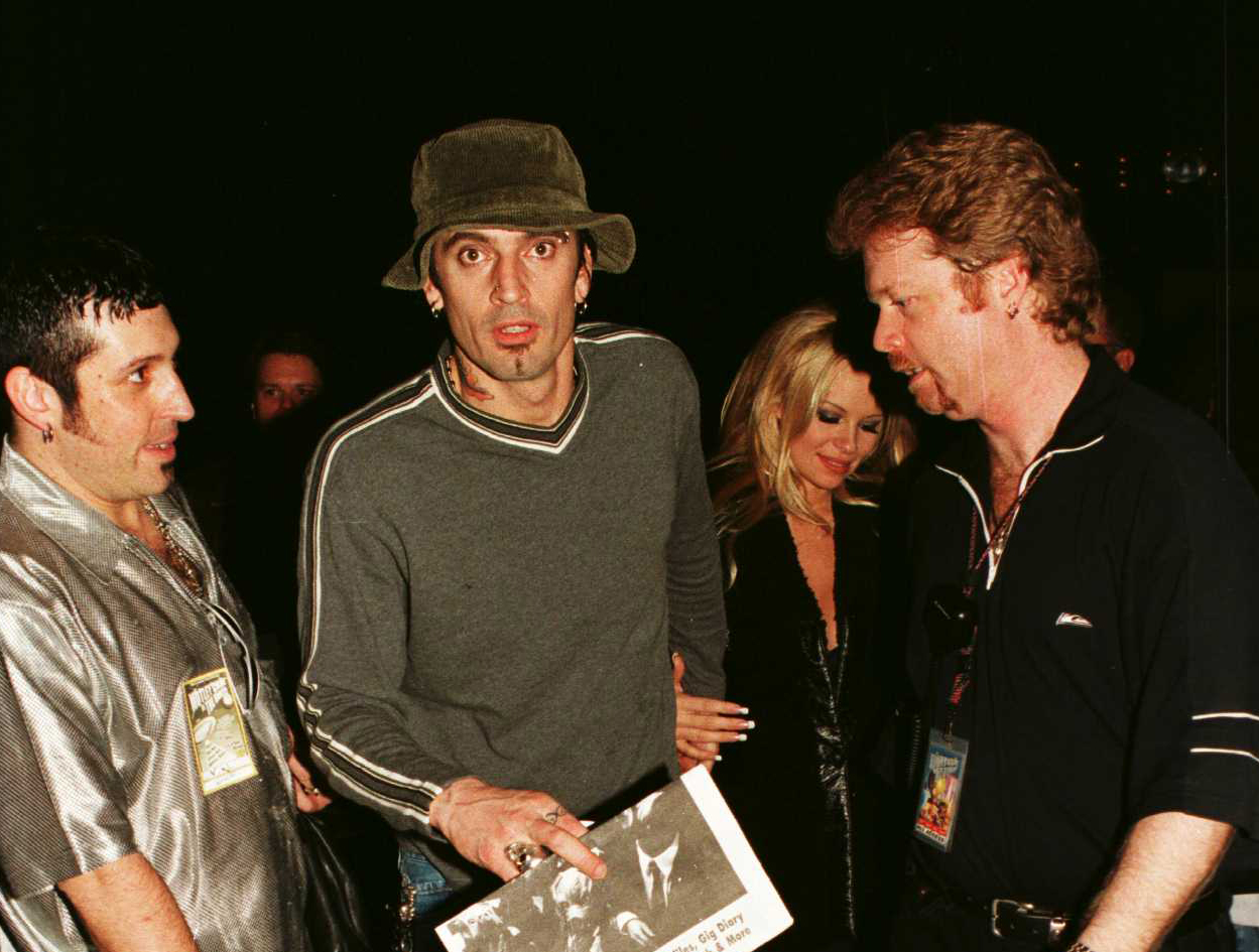 Tommy Lee Leaving With His Pregnant Wife Pamela Anderson