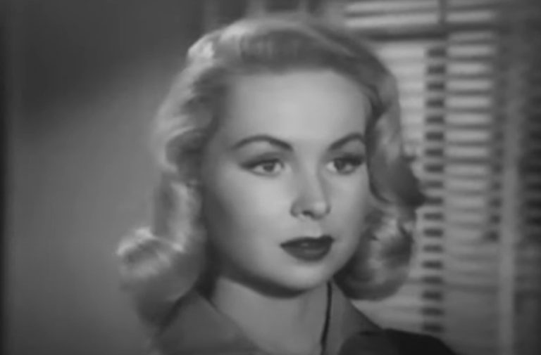 Revealing Facts About Joi Lansing, The Forgotten Glamour Goddess