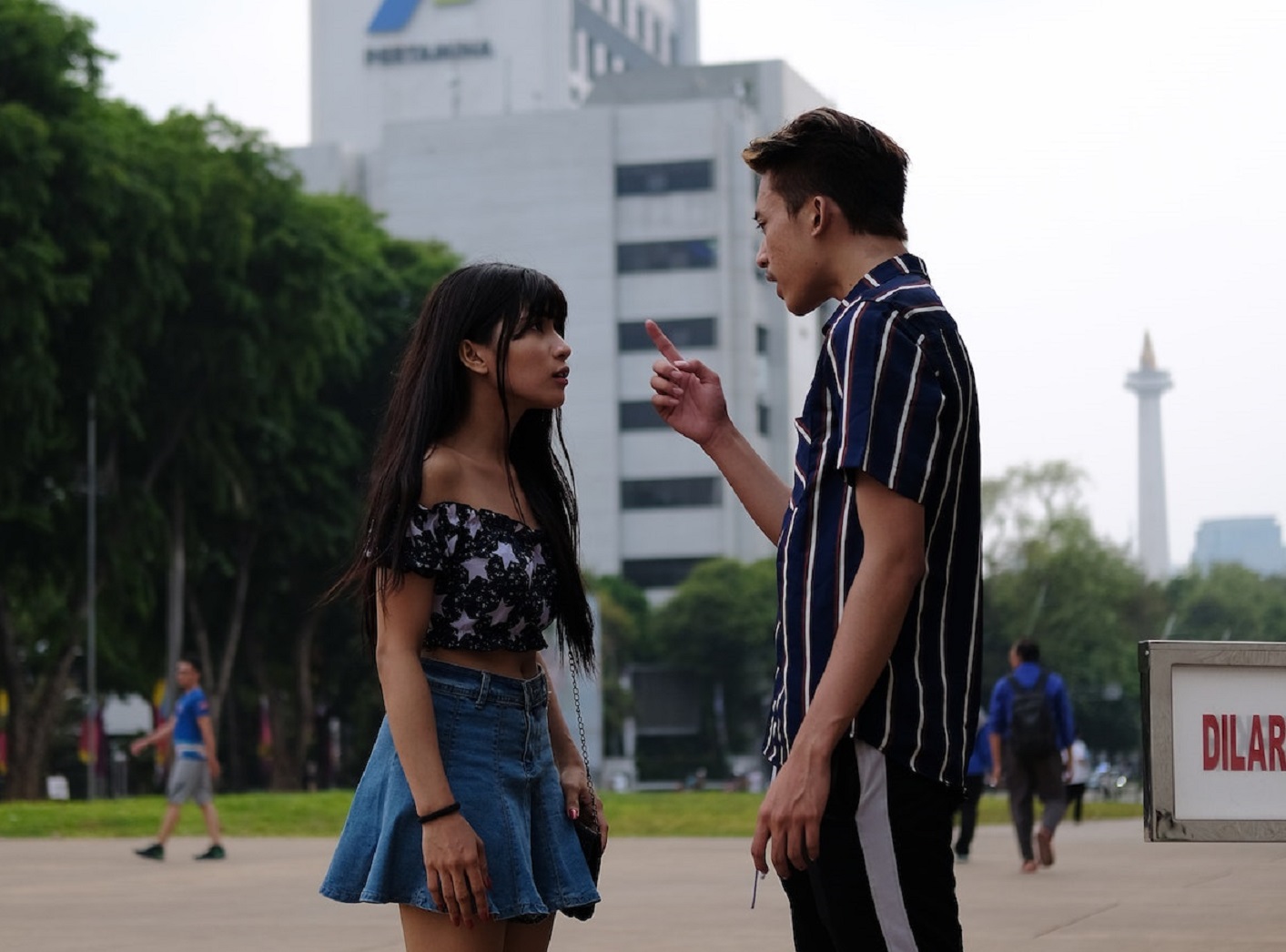 OMG I'm Dating An Idiot