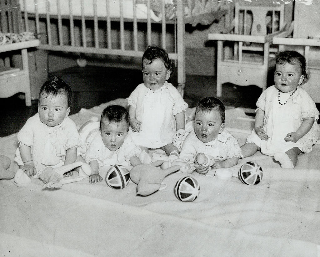 Dionne quintuplets facts 